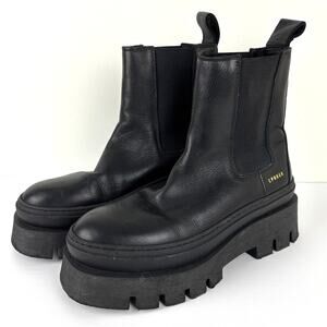 Copenhagen Studios Platform Chelsea Boot EU39 / US8 Black Leather CPH686 Vitello
